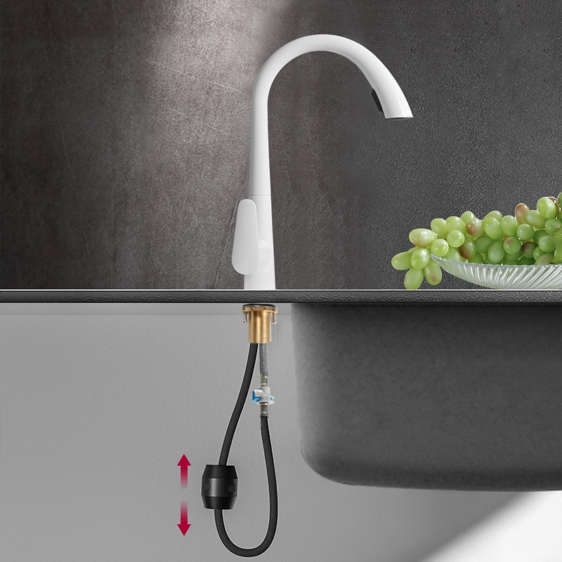 Kitchen Faucet with Pull-out Spray 360° Rotated Single Handle One Hole Minimalist Modern Contemporary Kitchen Taps4