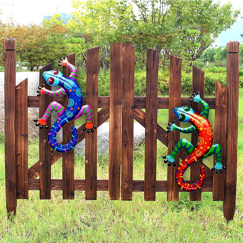Colorful Metal Gecko Decor Wall Sculptures Ornaments Garden Art for Patio Porch Fence Backyard Outdoor Lucky Hanging Decoration