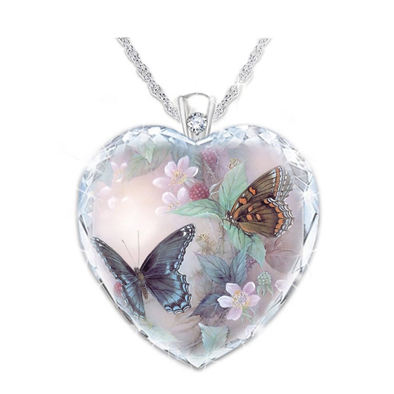Women's necklace Vintage Outdoor Butterfly Necklaces / Spring / Summer / Fall / Winter / Red - Main Image