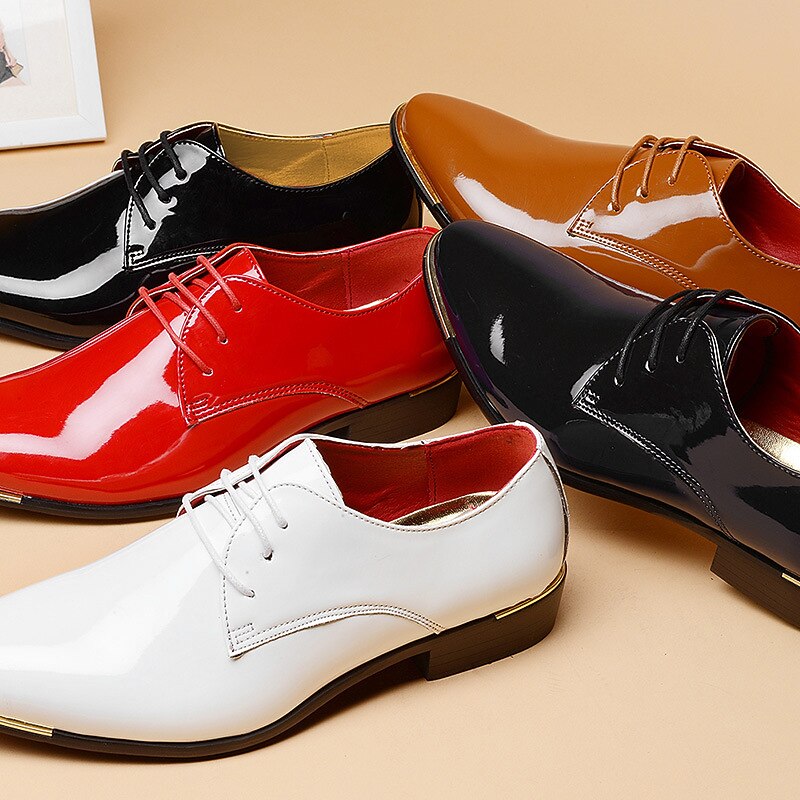 Stylish Men's Red Patent Leather Oxford Shoes - Perfect for Formal Events and Stylish Outings2