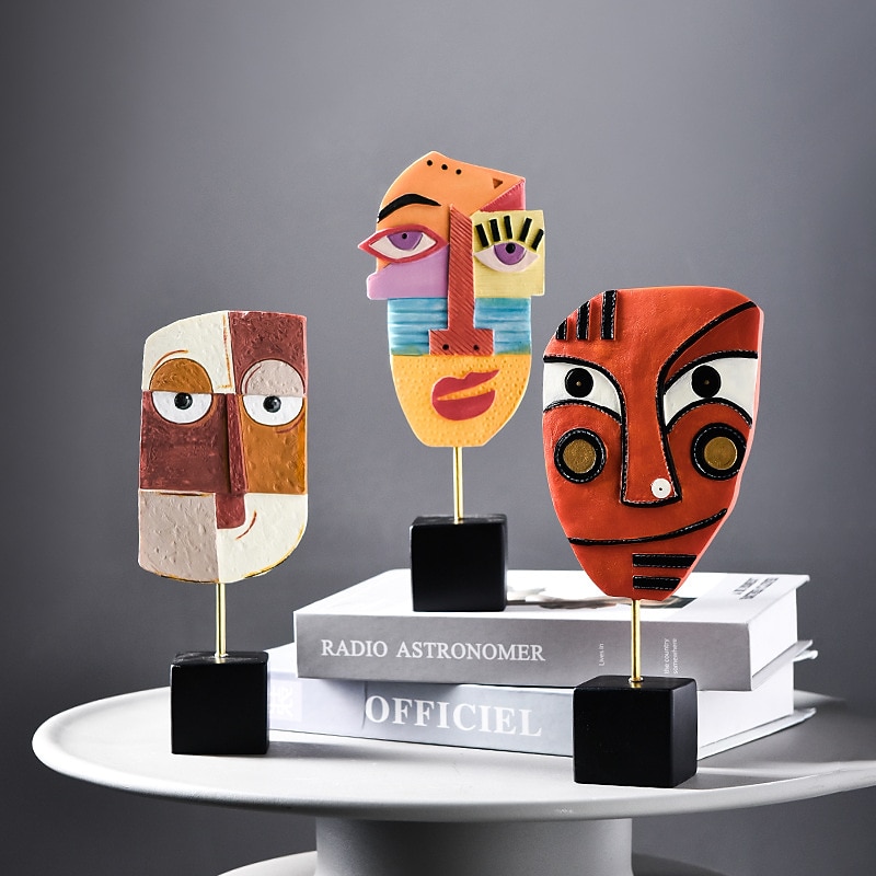 Nordic Style Resin Crafts Living Room Decoration Abstract Face art Decoration3