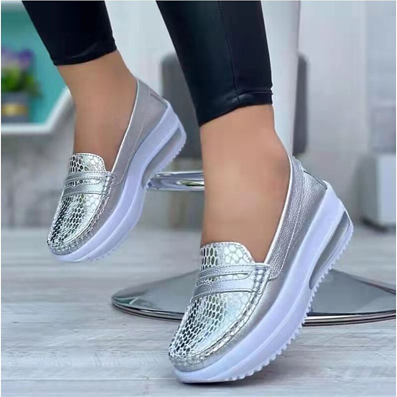 Women's Sneakers Slip-Ons Plus Size Slip-on Sneakers Solid Colored Flat Heel Sporty PU Leather Loafer Black Silver Champagne2