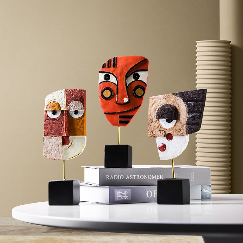 Nordic Style Resin Crafts Living Room Decoration Abstract Face art Decoration