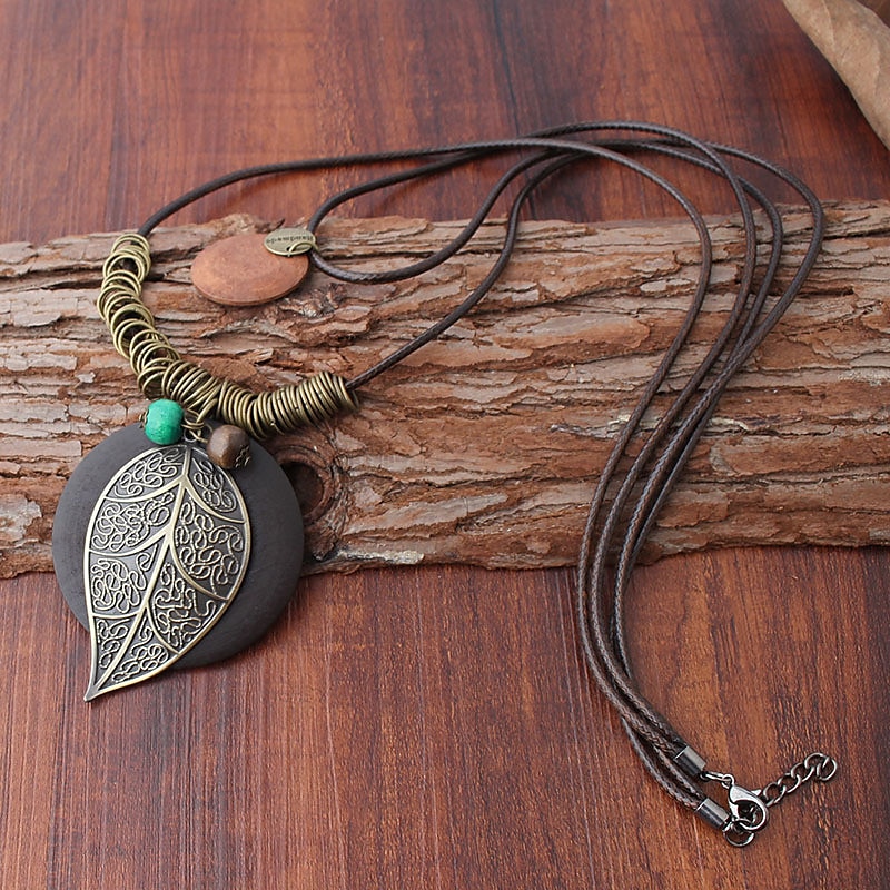 Women's necklace Vintage Outdoor Leaf Necklaces3