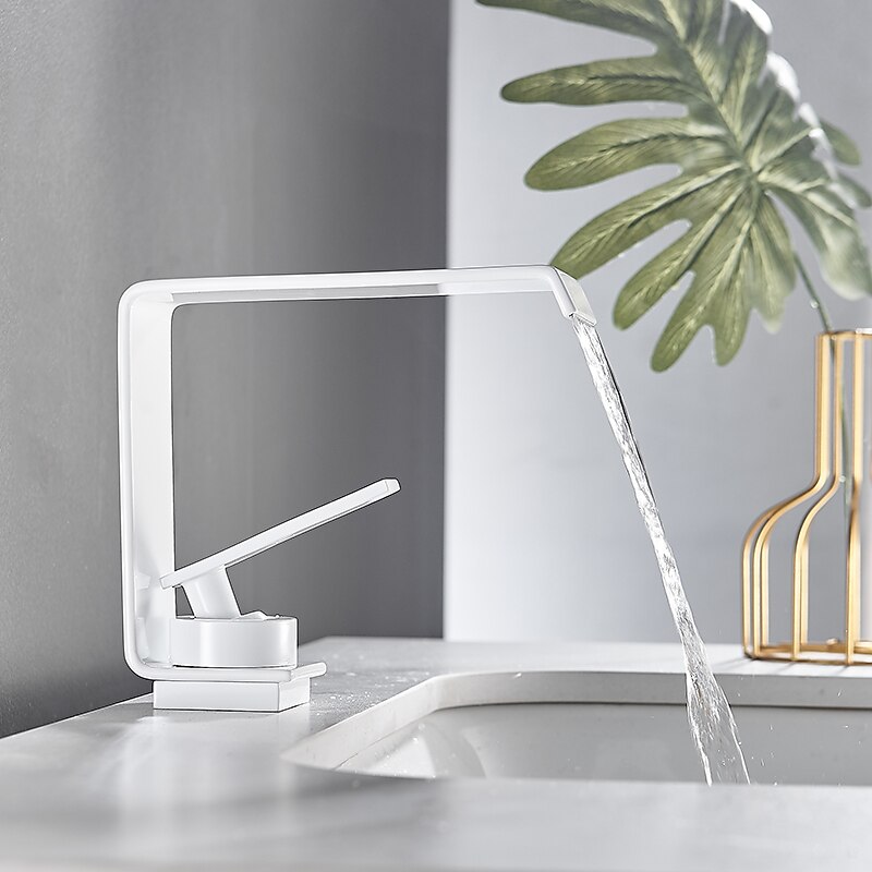 Bathroom Sink Faucet - Classic Electroplated Centerset Single Handle One HoleBath Taps4