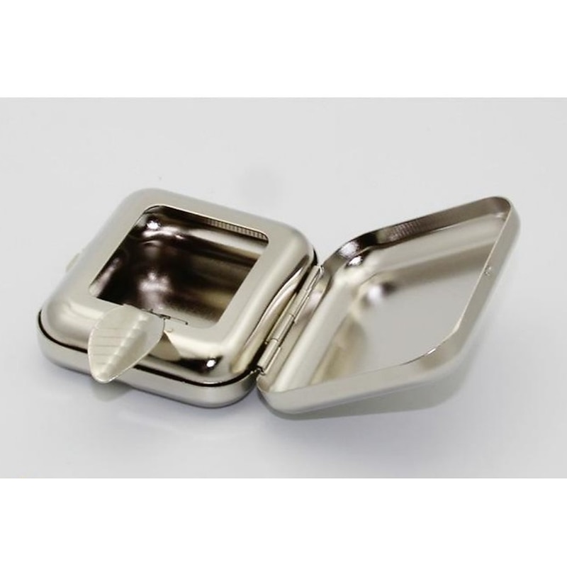 Pocket Ashtray Portable New Silver Tinplate Lightweight Personality Creative Fashion Ashtray Outdoor Travel Quality Tide4