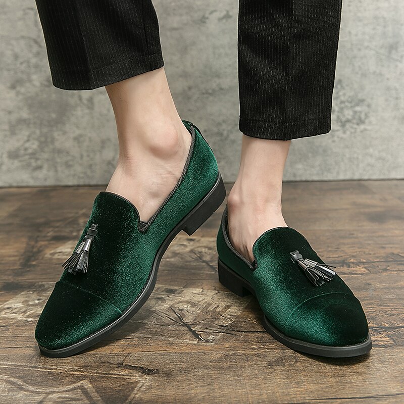 Men's Green Velvet Loafers with Tassel Detail – Elegant Slip-On Shoes for Formal Events, Weddings, and Parties