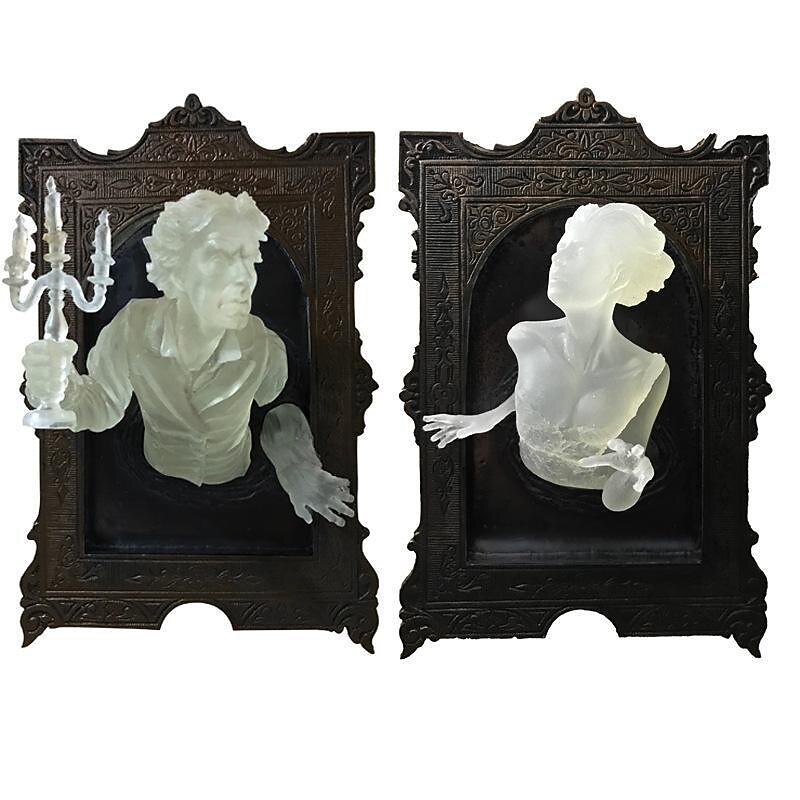 Halloween Ghost in The Mirror, Glow in The Dark 3D Resin Ghost Frame, Creative Fluorescent Mirror Sculpture for Bedroom and Corridor Decor3