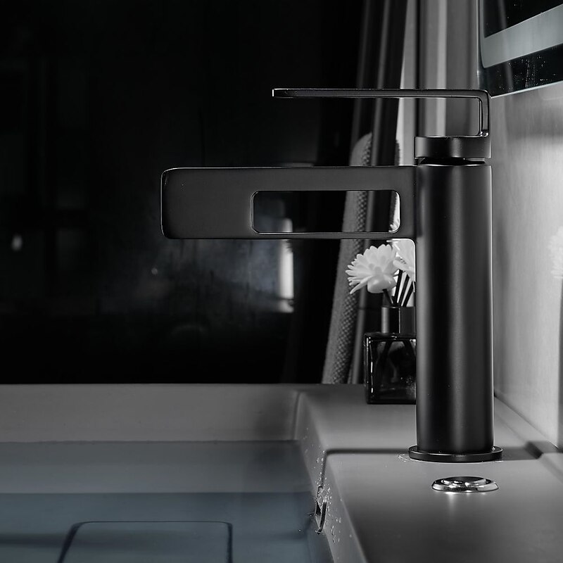 Bathroom Sink Faucet,Black Bathroom Faucet,Brass Single Handle One Hole Gun Shape Bath Taps(Black/Grey/Chrome/Golden)4