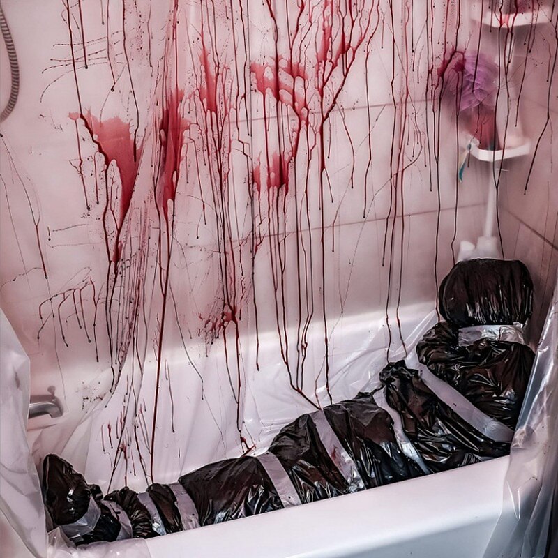 Halloween Decorations Dead Victim Props,Scary Fake Corpse with Pump,152cm Hanging Scary Fake Corpse in Bag Death Victim Halloween Outdoor Props Creepy Haunted House Halloween Decorations