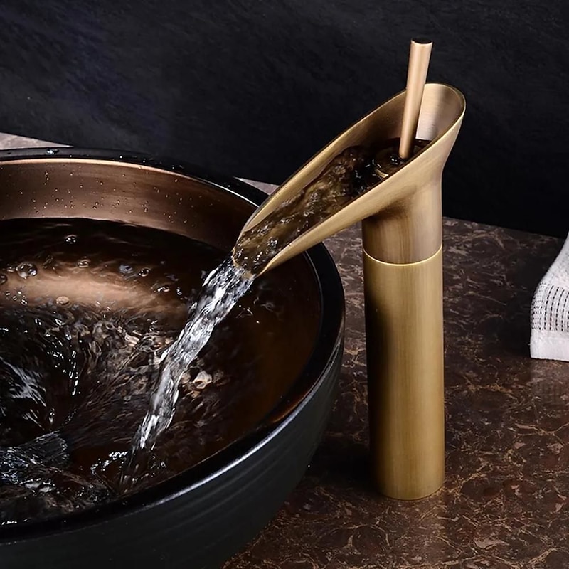 Bathroom Sink Mixer Faucet Waterfall Traditional Antique Brass, Retro Style Washroom Basin Taps Single Handle One Hole Deck Mounted, Monobloc Bathroom Faucet with Hot and Cold Hose3