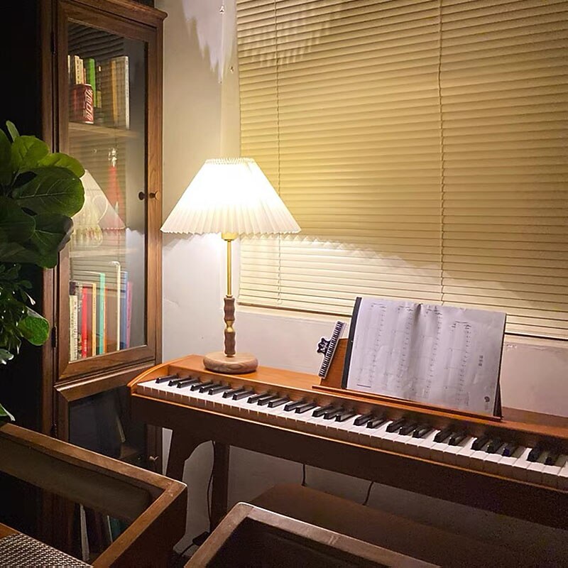 Vintage Table Lamp Wooden with Tapered Drum Fabric Shade Table Lamp Living Room, 5W Bedroom Study Desk Lamp 110-240V2