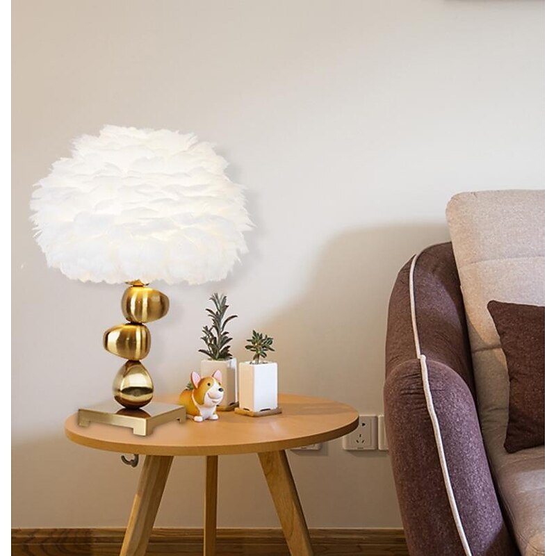 Feather Table Lamp White Modern Creative Bedside Table Light LED Decorative Lighting for Living Room Bedroom Bar Restaurant Wedding Home Decoration3