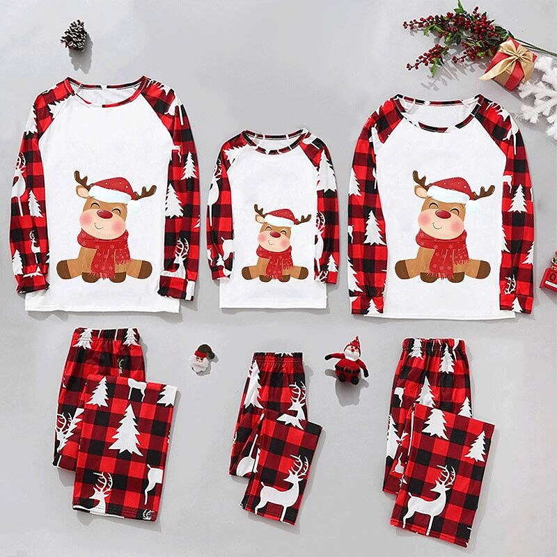Reindeer Family Christmas Pajamas Nightwear Men's Women's Boys' Girls' Cute Family Matching Outfits Sweet Kid's Adults' Christmas New Year Christmas Eve Home Wear Top Pants