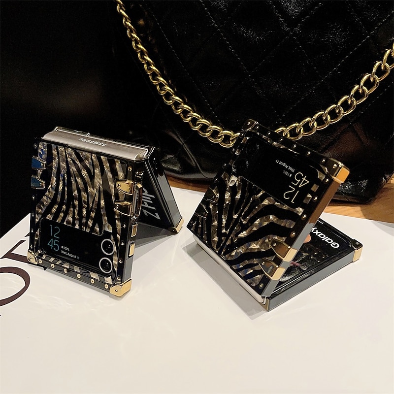 Phone Case For Samsung Galaxy Z Flip 5 Z Flip 4 Z Flip 3 Ultra Thin Case Bumper Frame Flip Full Body Protective Graphic TPU4