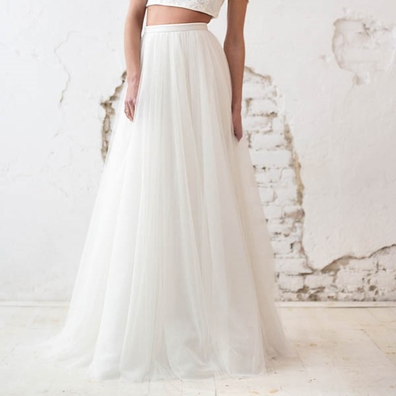 Beach Wedding Beach Casual Wedding Dresses A-Line Separates Separates Floor Length Tulle Bridal Skirts Bridal Gowns With Solid Color2