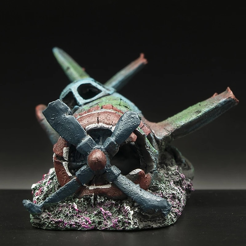 Fighter Fish Tank Decoration Resin Crafts Wreckage Hide Cave For Fish Shrimp Aquarium Landscaping Ornaments4