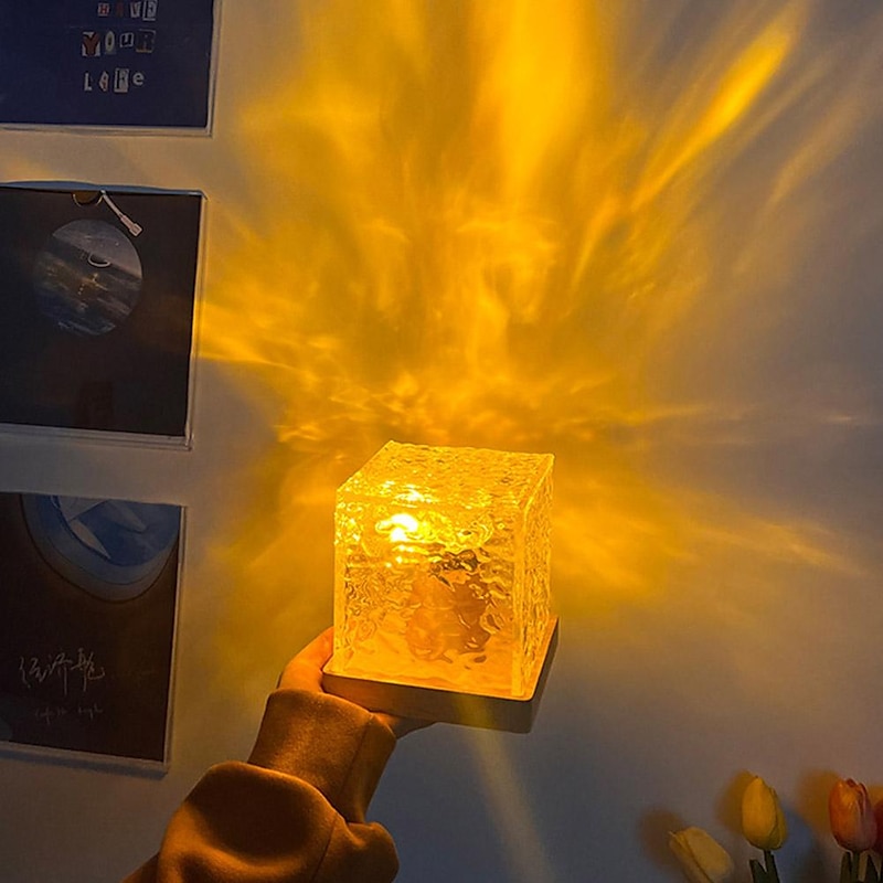 Dynamic Rotating Water Ripple Night Light with Remote Control Function, 16 Colors Rotating Water Ripple Crystal Light, Suitable for Photography, Study, Living Room, Bedroom Decorations and Lady Gift2