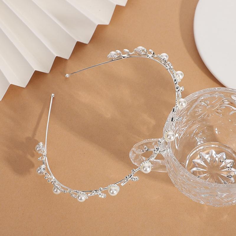 Silver Bridal Headband Crystal Tiara for Women Pearl Wedding Headpieces for Bride Hair Accessories for Prom Birthday Party3