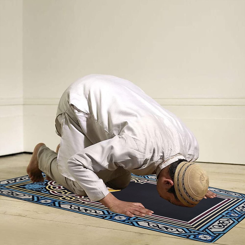 Muslim Prayer Rug Flannel Bathroom Carpets Rugs Bath Mat Bath Rugs Anti-Slip Kitchen Mats Bathroom Mat Bathroom Carpets for Halloween Decoration
