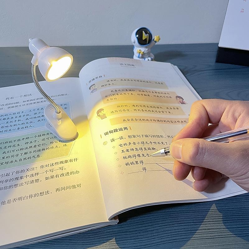 1pc Mini Book Lamp Eye Protection Desk Lamp with Clamp Bright Warm Light Clip Lamp Including Battery3