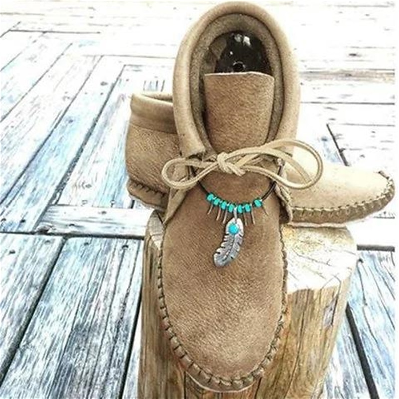 Women's Faux Leather Moccasin Ankle Boots with Feather and Bead Detail, Comfortable Slip-On Casual Shoes for Outdoor and Everyday Wear3