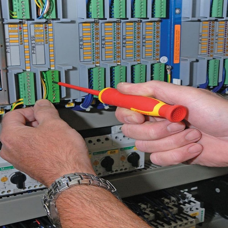 12 Piece VDE Insulated Interchangeable Blade Screwdriver Set in Tool Roll4