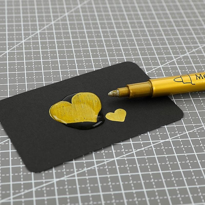 2pcs Art DIY Metal Waterproof Permanent Paint Marker Pens1.5mm Craftwork Resin Mold Pen Art Painting Student Supplies4