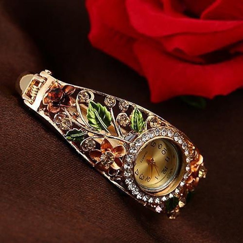 New Arrival Lady Womens Crystal Bracelet Dress Quartz Wrist Watch4