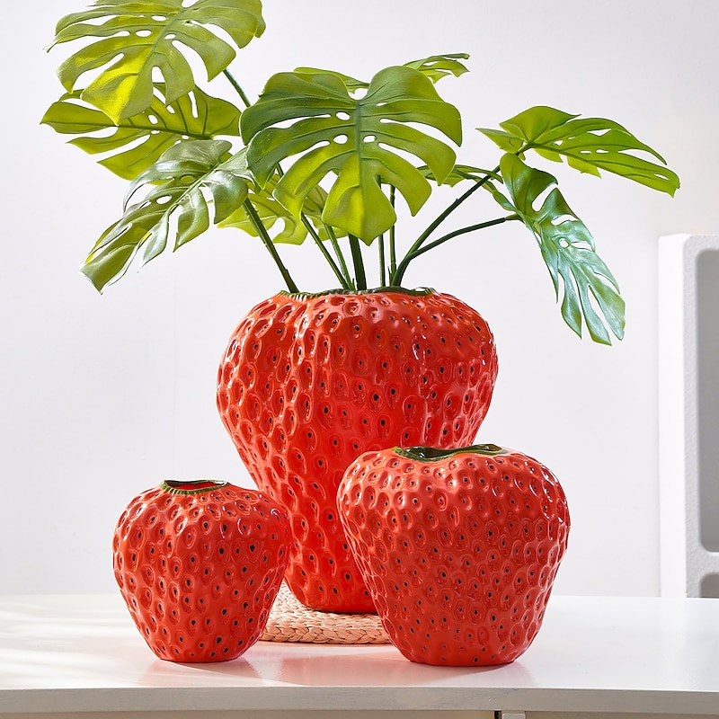 Cute Red Strawberry Decorative Home Vase Creative Resin Material Handmade Handicraft Vase Suitable for Flower Hydroponics Home and Restaurant Flower Decoration Decoration3