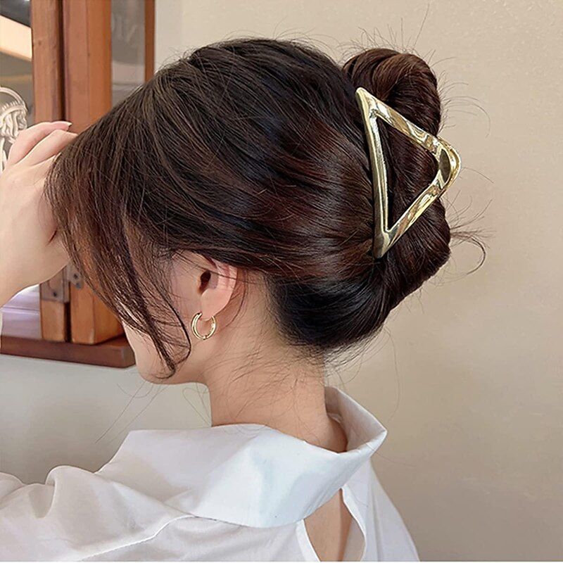 Triangle Hair Claw Clip Hollow Triangle Hair Clips Medium Metal Hair Claw for Women Girls Non-Slip Strong Grab Clips Shark Barrette Hair Clamps Hair Accessories for Thick Hair3