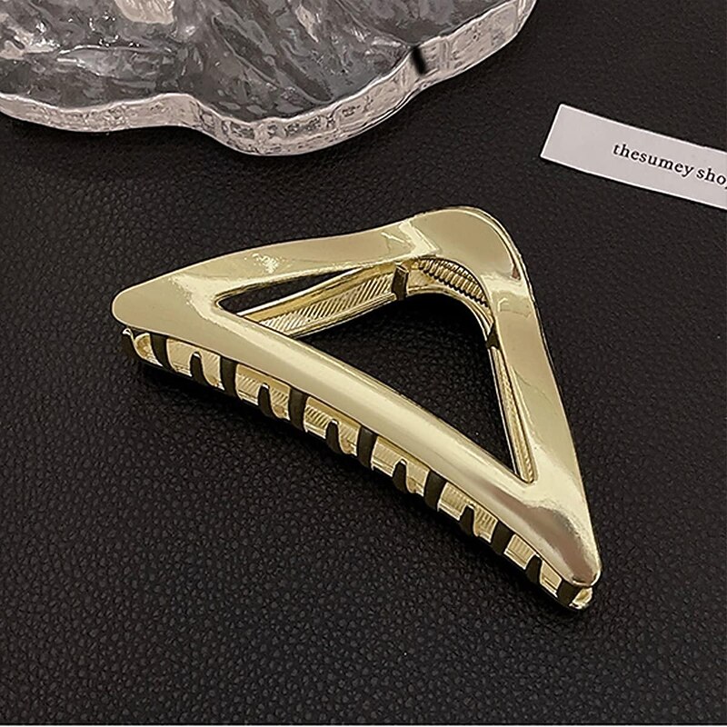 Triangle Hair Claw Clip Hollow Triangle Hair Clips Medium Metal Hair Claw for Women Girls Non-Slip Strong Grab Clips Shark Barrette Hair Clamps Hair Accessories for Thick Hair2