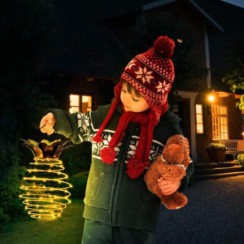 Solar Pineapple Lamp Iron Lantern Led Copper Wire Lamp String Outdoor Waterproof Garden Decorative Hanging Lamp2