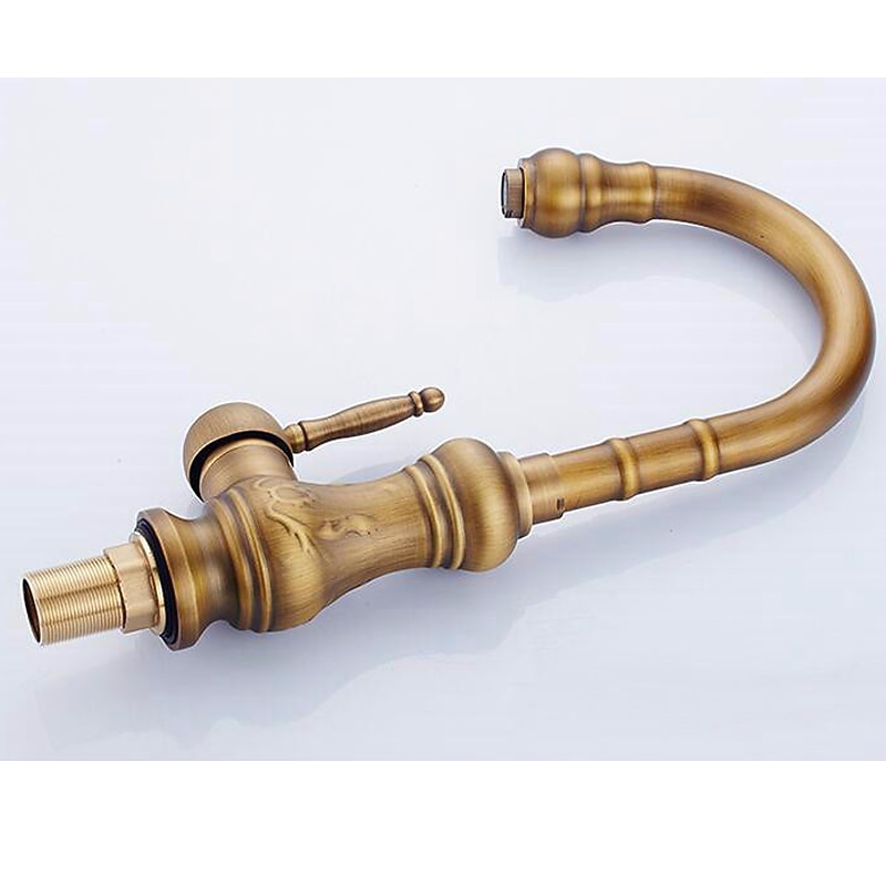 Traditional Kitchen Sink Mixer Faucet Swivel Spout Rotates 360°, Retro Style Single Handle Kitchen Taps Deck Mounted, One Hole Brass Vintage Water Vessel Taps3