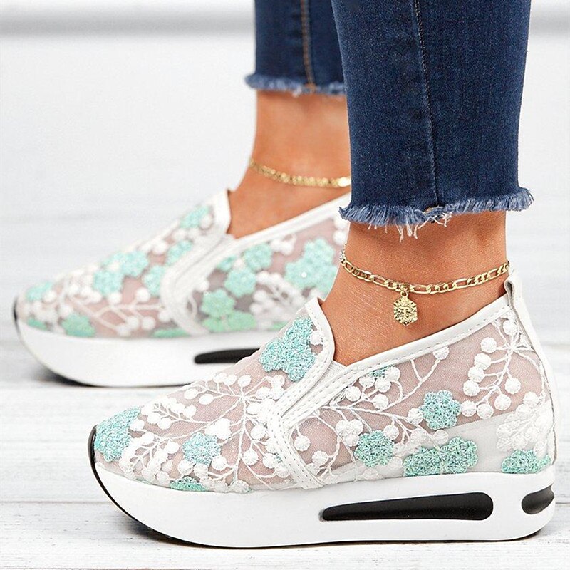 Elegant Floral Embroidered Women's Mesh Sneakers - Perfect for Casual Outings & Summer Events, Stylish Lace Detail, Breathable with Comfortable Wedge Heel2