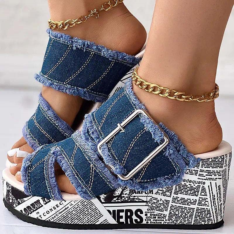 Women's Denim Platform Sandals with Adjustable Buckle Straps and Newspaper Print Wedge Sole, Trendy Chunky Summer Shoes for Streetwear and Festivals2