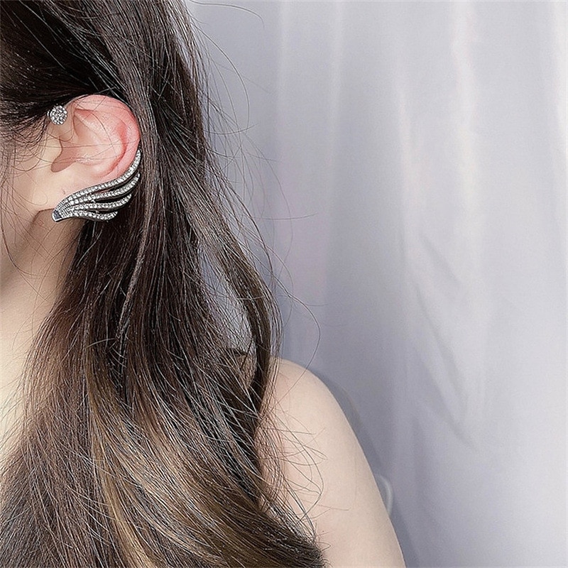 Women's Earrings Classic Precious Fashion Personalized Earrings Jewelry silver right / golden left / silver left For Wedding Party 1PC2