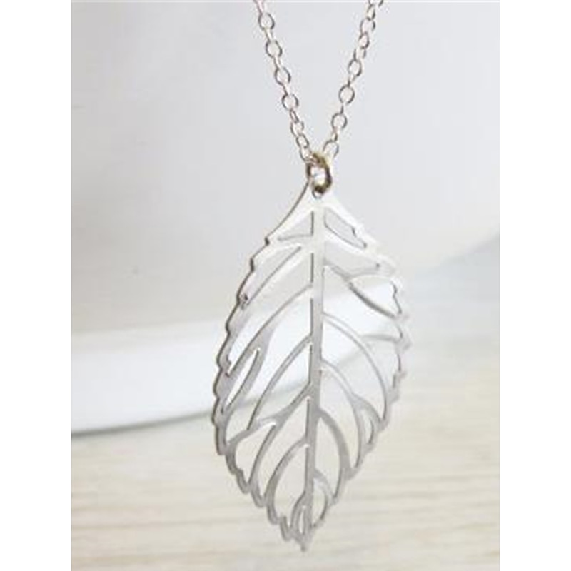 Women's Necklace 1PC Leaf Pendant Metal Alloy Long Necklace Chic Leaf Shaped Chain Jewelry Necklaces (Silver Gold, One Size)2