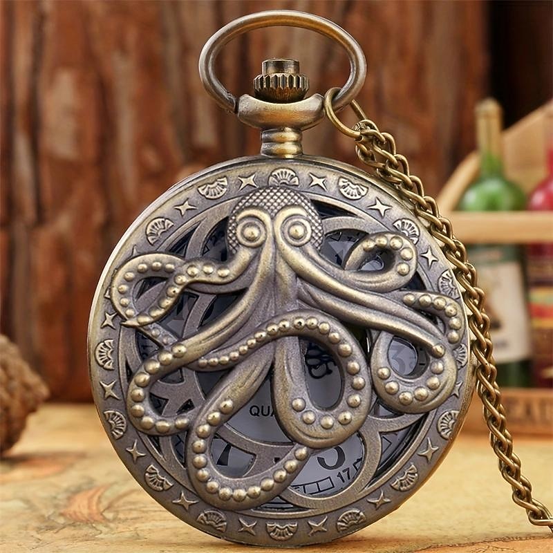 Vintage Pocket Watch with Chain Punk Black Octopus Pattern Creative Flap Retro Pocket Watch4