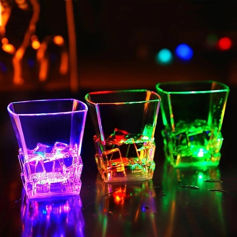 Oktoberfest LED Flash Cup 1 PC with Sensor Switch Whiskey Colorful Luminous Mug Water Induction Colorful Beer Mug for Bar Party Night Club