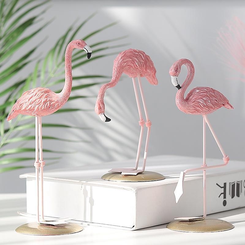 Resin Flamingo Ornaments Flamingo Statue Bird Figurine Animal Sculpture Tabletop Decoration for Home Garden Table Decor 2025 - $9.99