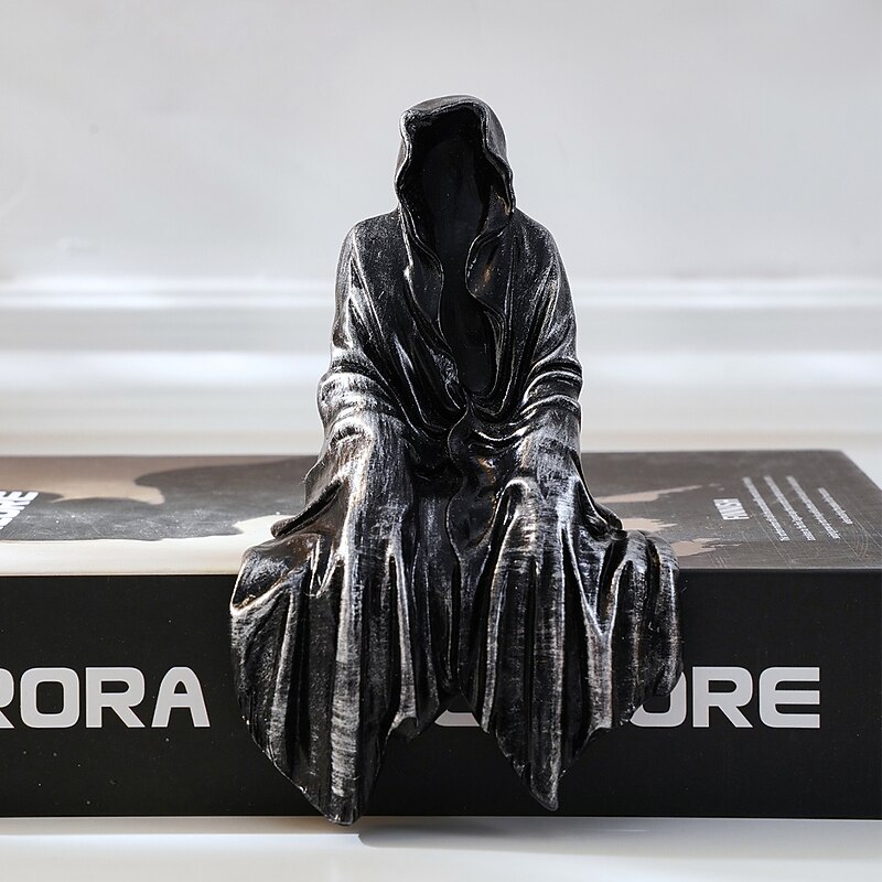 Halloween Horror Art Design Resin Black Robe Dead God Sitting Statue Gothic Dark Knight Terror Dead God Decoration Suitable for Halloween Home Decoration Bookcase Desktop Decoration Gifts 1PC4