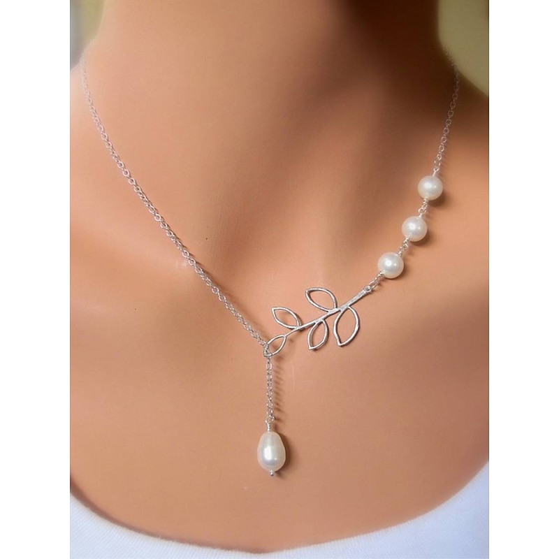 Women's necklace Fashion Outdoor Leaf Necklaces2