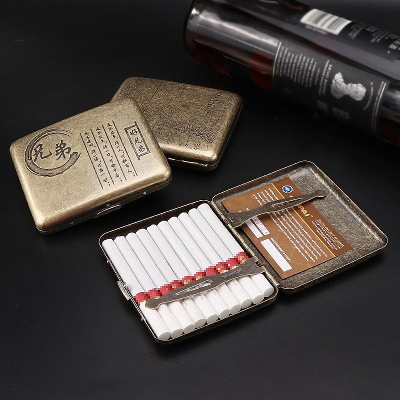 Vintage Cigarette Case with Both Sides Open to Support Generation of Bronze Condensed Flower Metal Flip-top Carved(Can Hold 20 Cigarette)3