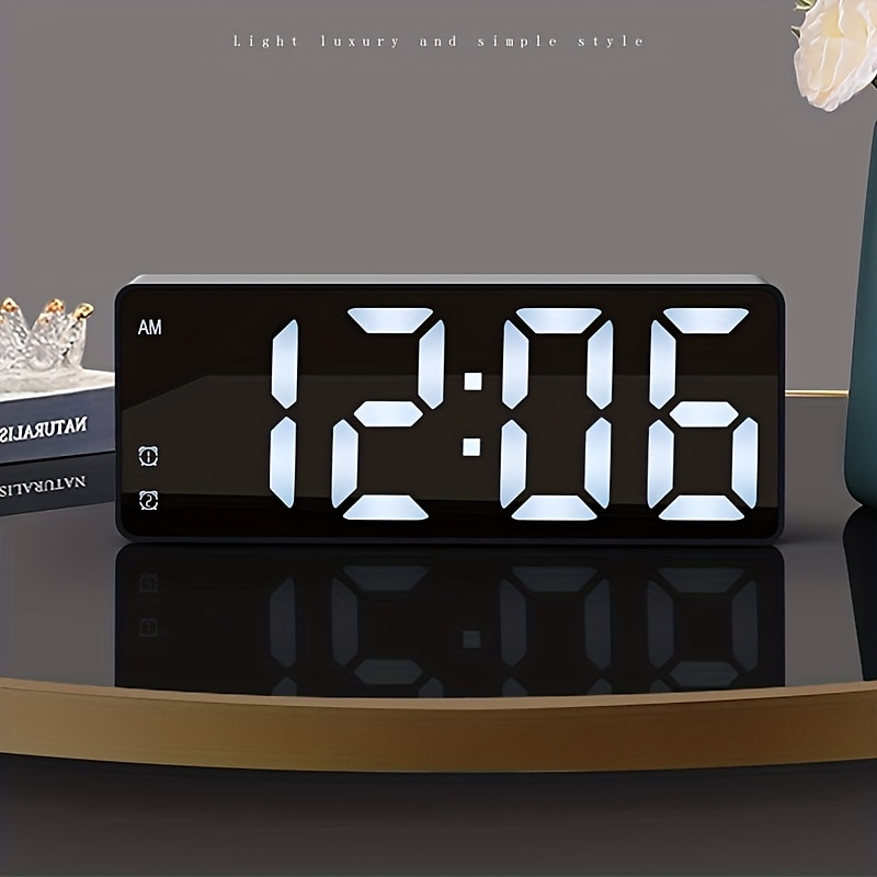 Digital Electronic Alarm Clock Large LED Alarm Clock With Temperature Display 12/24 Hours Snooze USB Plug Or AAA Power Supply Suitable For Bedroom And Living Room (No Batteries And Adapters)