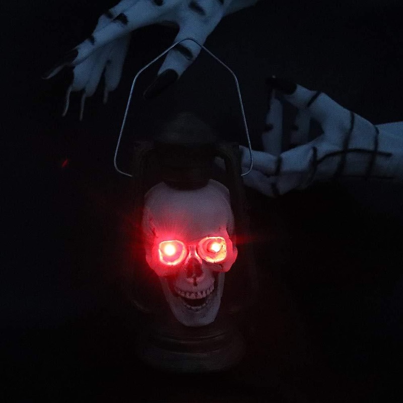 Halloween Lantern LED Skull Statue Light Halloween Decorations Night Light Resin Skull Prop Horror Haunted House Party Ornament Decoration with LED Light Up Eyes Desk Lamp Holiday4