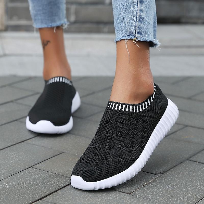 Women's Black Slip-On Sneakers – Breathable Mesh Casual Walking Shoes with Cushioned Sole for Everyday Comfort