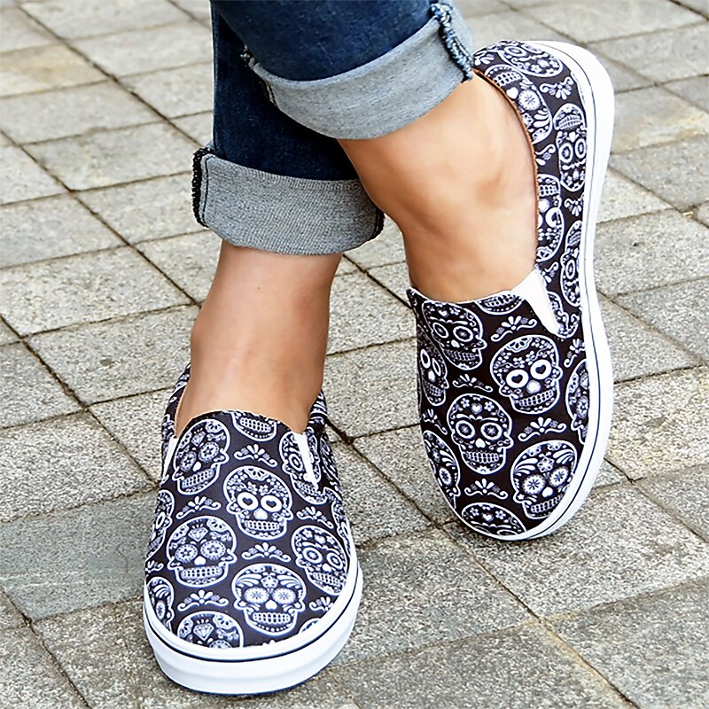 Women's Halloween Pumpkin Slip-On Shoes - Comfortable Canvas Sneakers with Jack-O'-Lantern Print, Perfect for Casual Wear and Halloween Parties3