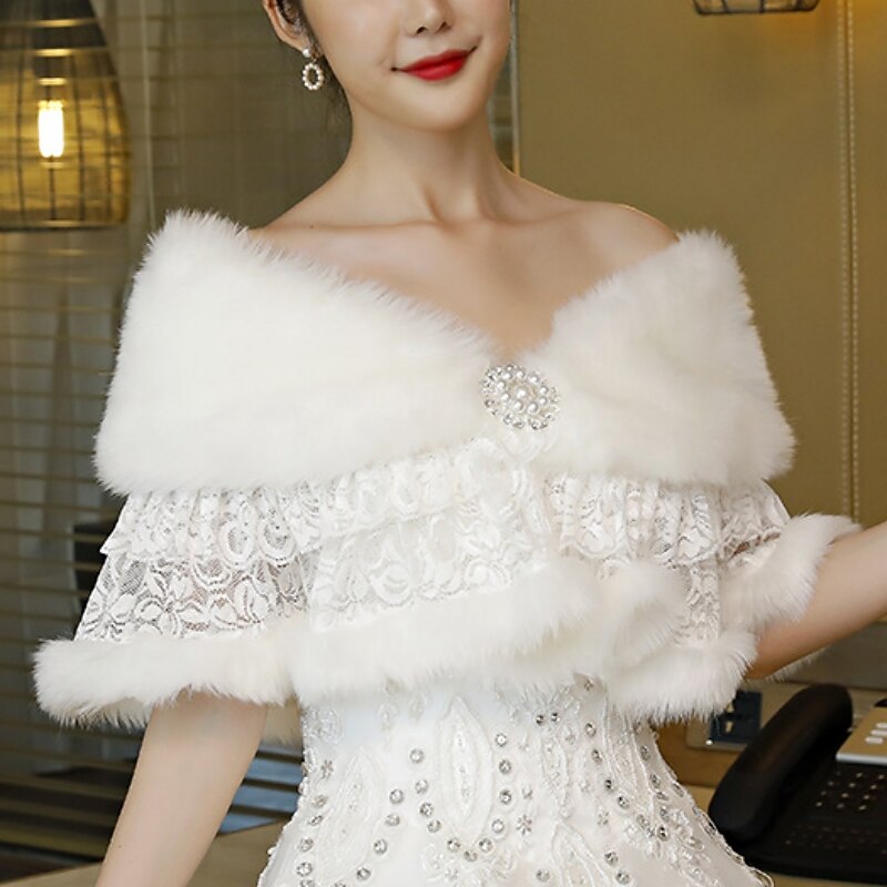 White Faux Fur Fur Wraps Shawls Women's Wrap Bridal's Wraps Pure Bridal Sleeveless Faux Fur Wedding Wraps With Faux Pearl For Wedding Fall4
