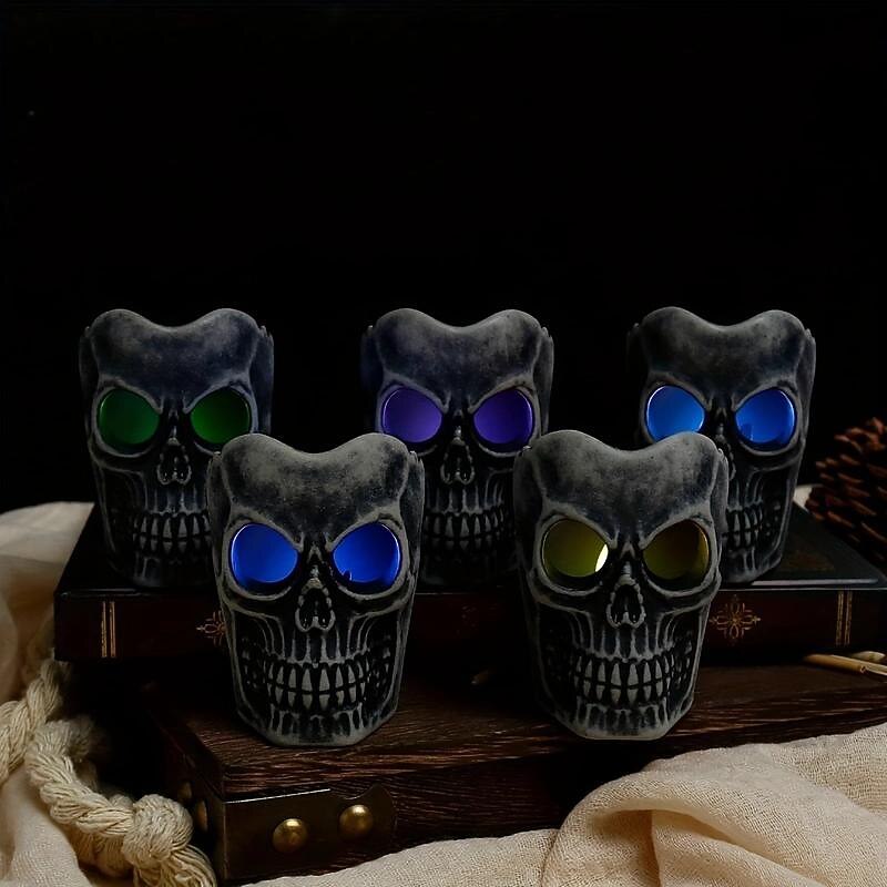 Black Skull Lamp Halloween Bar Decoration Horror Atmosphere Electronic Candle Light for Ghost Festival Bar Haunted House Secret Room Ornament Skull Head Props2